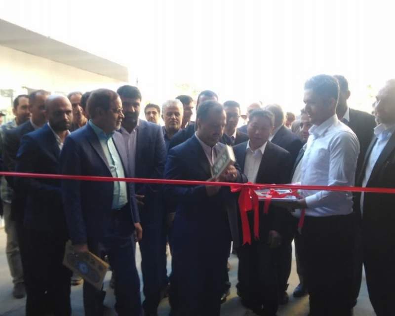 یک واحد تولید لوازم آرایشی و بهداشتی با حضور وزیر اقتصاد افتتاح شد